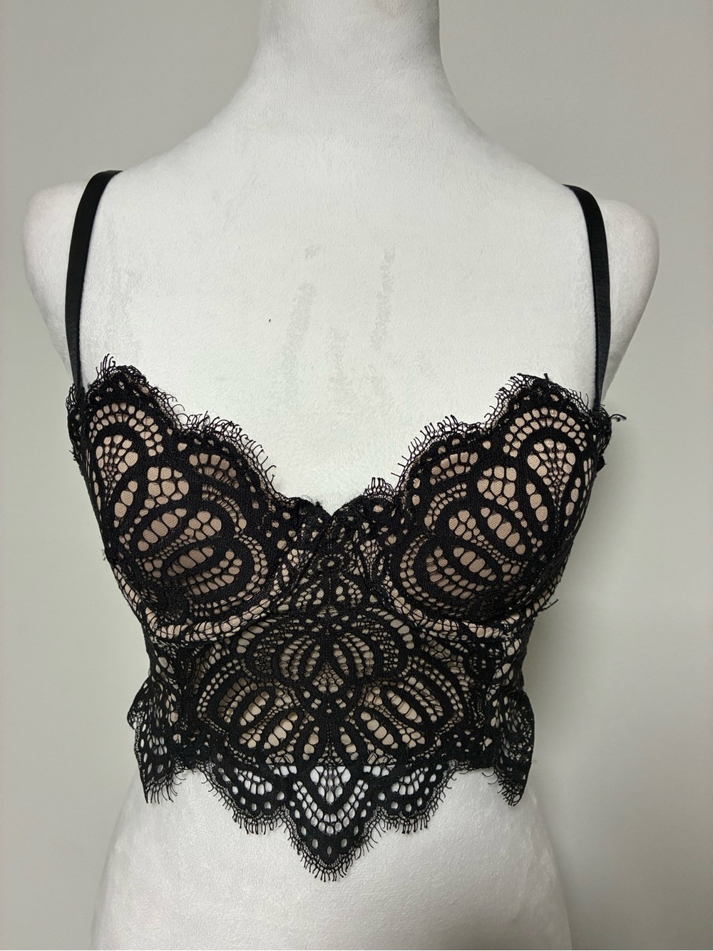 Dynamite Black Lace Cropped Bralette